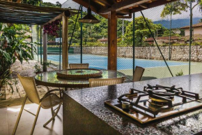 Tennis Court House - Casa com quadra de tênis na Ihabela